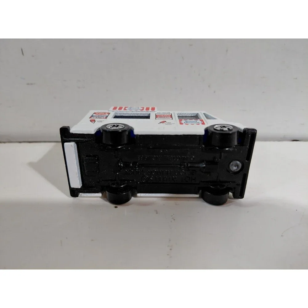 Hot Wheels Black Wall 1:64 Die Cast 1983 Malaysia Good Humor Ice Cream Truck